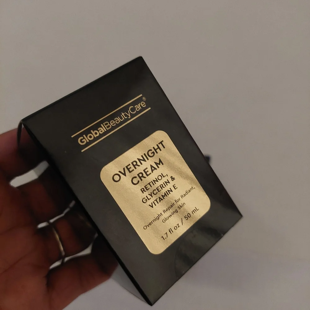 New In BOX Global Beauty OverNight Creme Retinol Plus 1.7 Oz X3